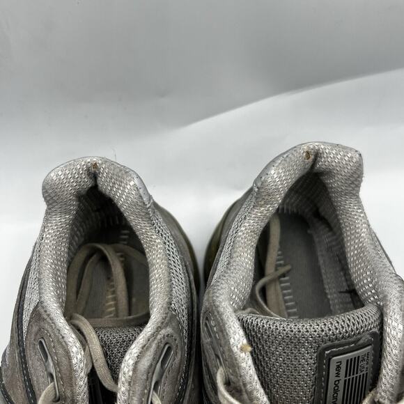 New Balance 990v5 Womens Size 9 Athletic Shoes Grey Suede MADE IN USA W990GL5 - Picture 11 of 13